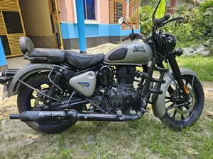 রয়্যাল এনফিল্ড ক্লাসিক ৩৫০ ২০২৫ গ্রে
