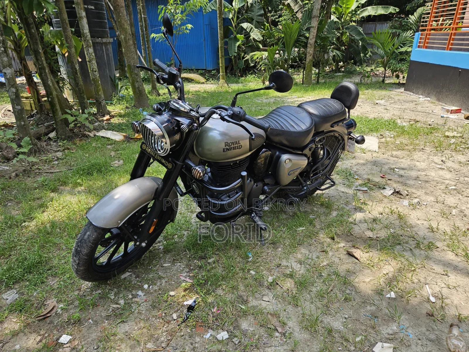 রয়্যাল এনফিল্ড ক্লাসিক ৩৫০ ২০২৫ গ্রে