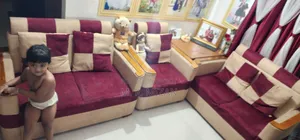 5-seat sofa. Very good sofa. Buy and use it.