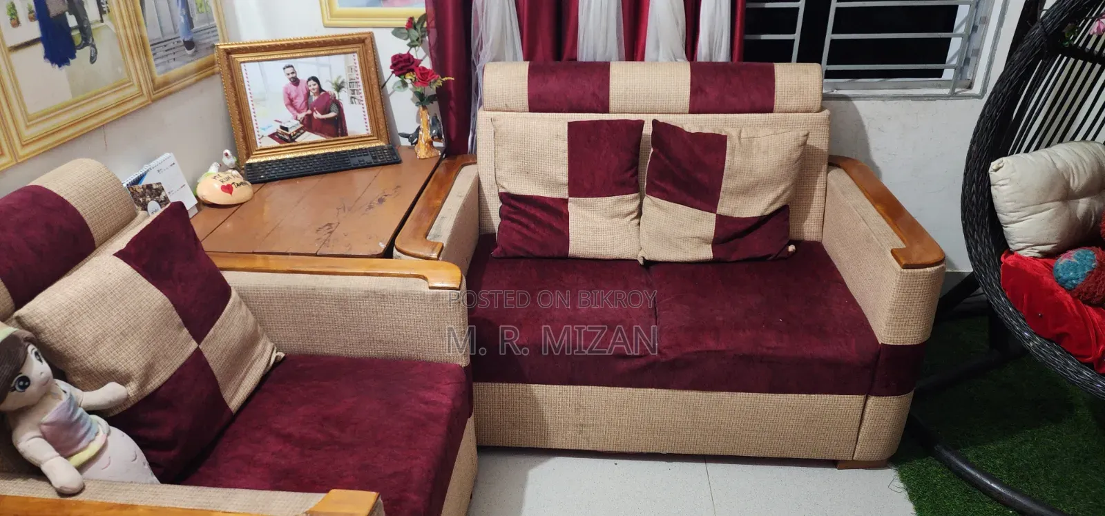 5-seat sofa. Very good sofa. Buy and use it.