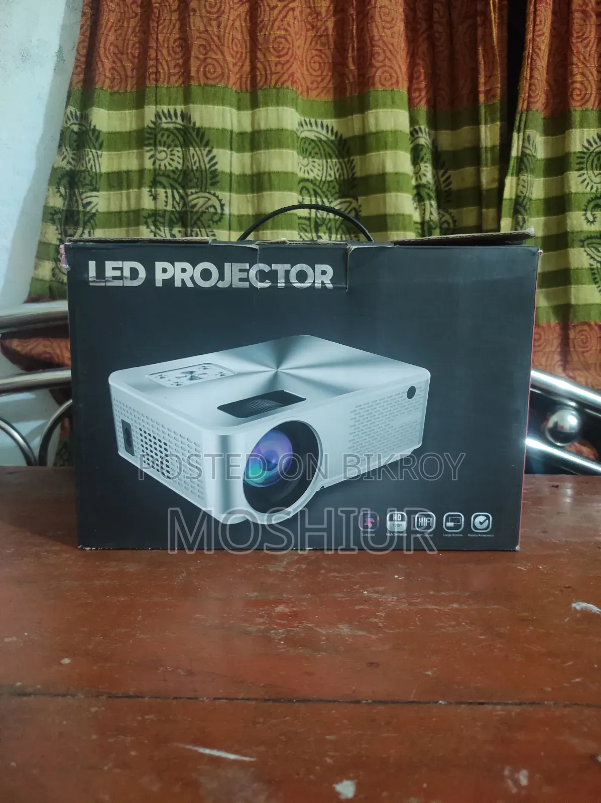 Cheerlux C9 Android 2800 Lumens Projector With TV Card