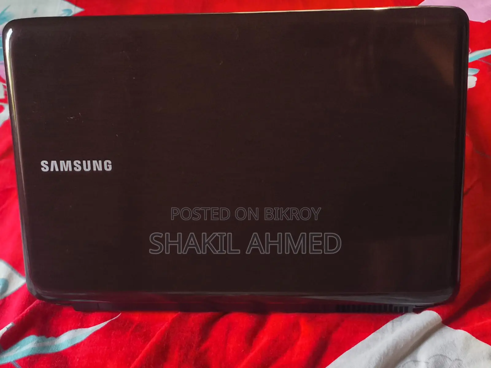 Laptop Samsung NP-R700 4GB Intel Core I3 HDD 320GB