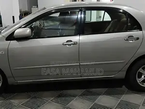 Toyota Corolla Sedan Automatic 2004 Silver