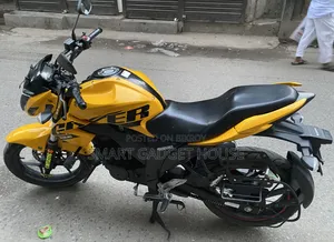 Suzuki Gixxer Monotone 2024 Yellow