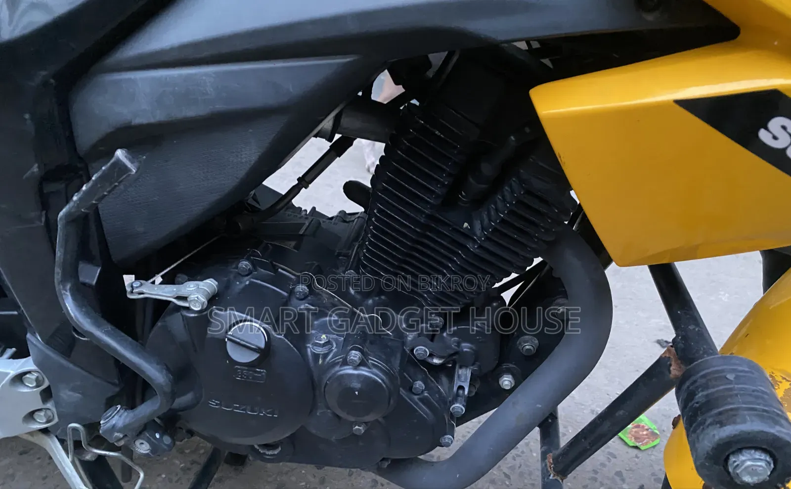 Suzuki Gixxer Monotone 2024 Yellow