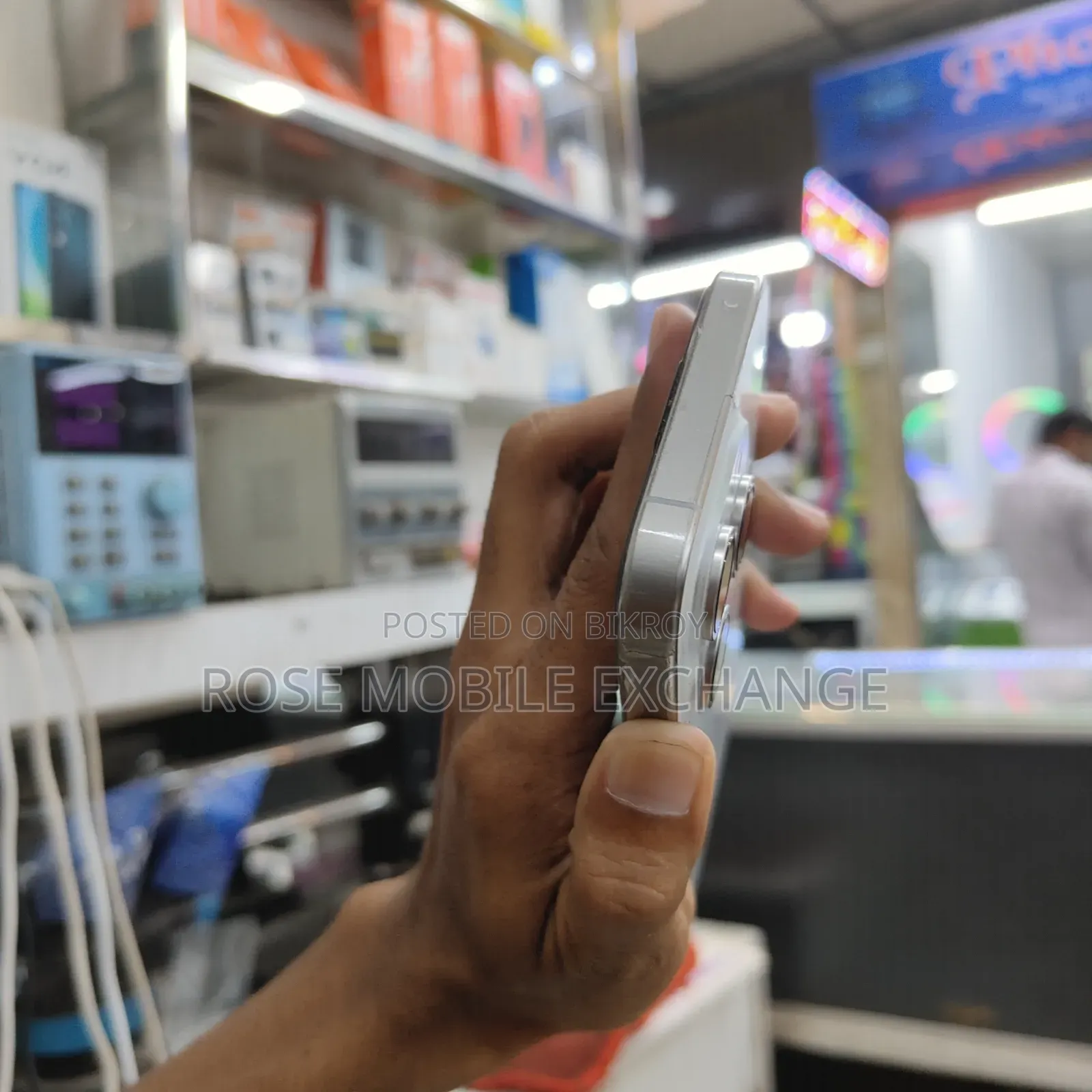 New Apple iPhone 15 Pro 128 GB
