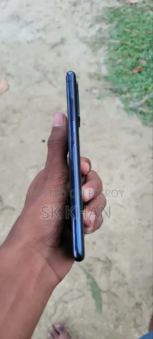 স্যামসাং গ্যালাক্সি এস২০ এফই ৫জি ১২৮ জিবি ব্লু