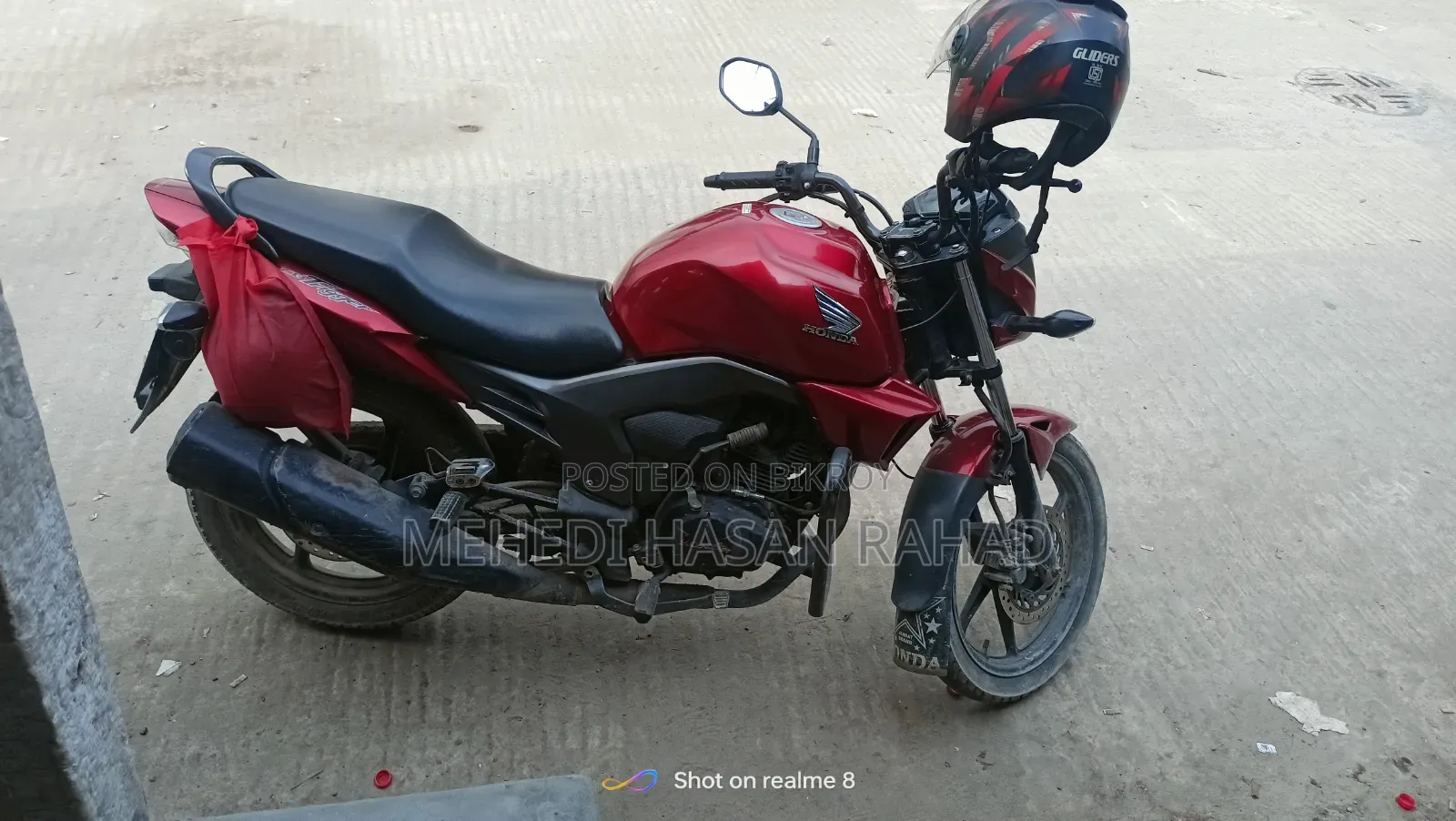 হোন্ডা সিবি ২০১৭ লাল