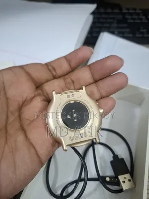 প্রায় নতুন ঘড়ি বিক্রয়ের জন্য
