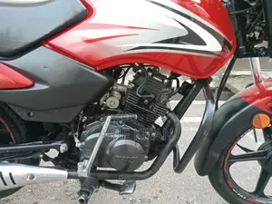 TVS Metro 2023 Red
