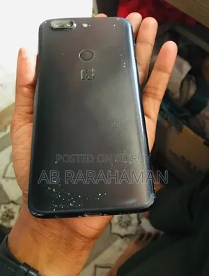 OnePlus 5T 128 GB Black