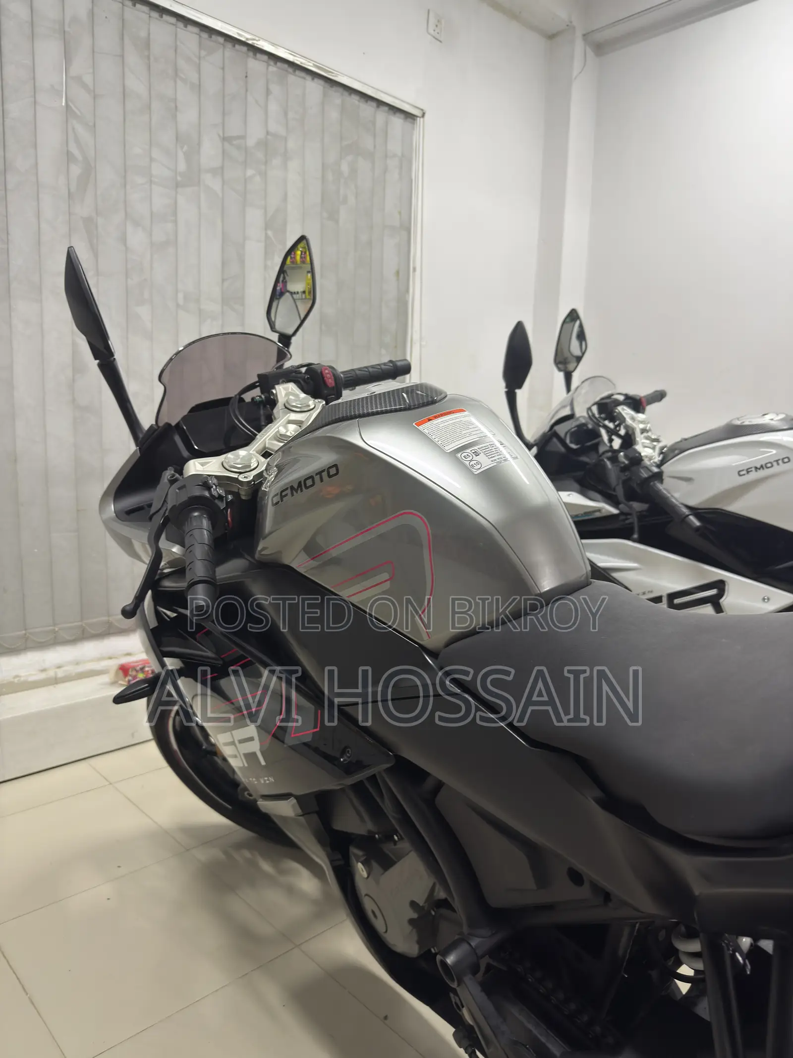 CFMoto 300SR 2025 Black