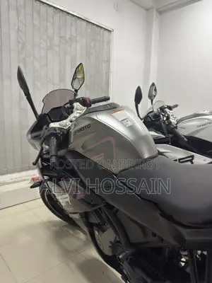 CFMoto 300SR 2025 Black