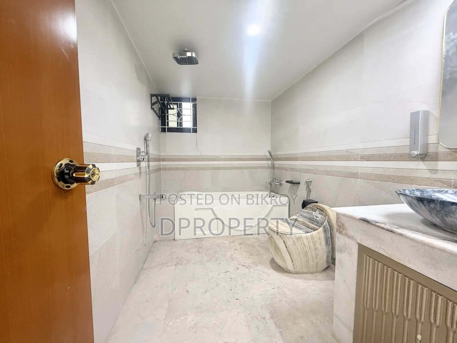 5-Bedroom Duplex in Bashundhara for Rent