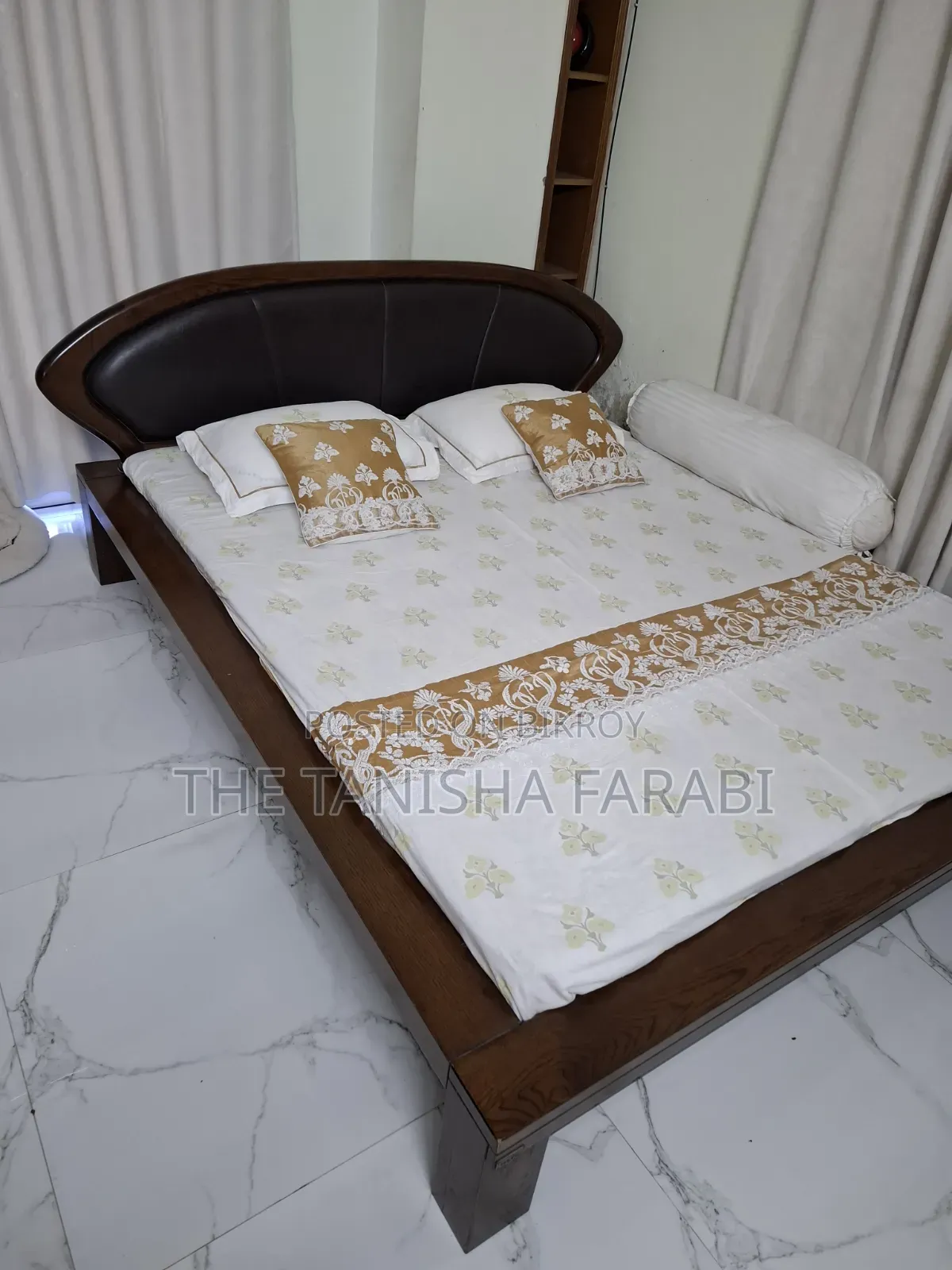 Queen Sized Bed From Hatil