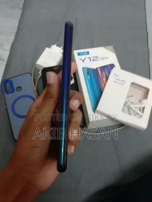 Vivo Y12 64 GB Blue