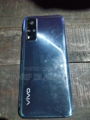Vivo Y51 16 GB Silver