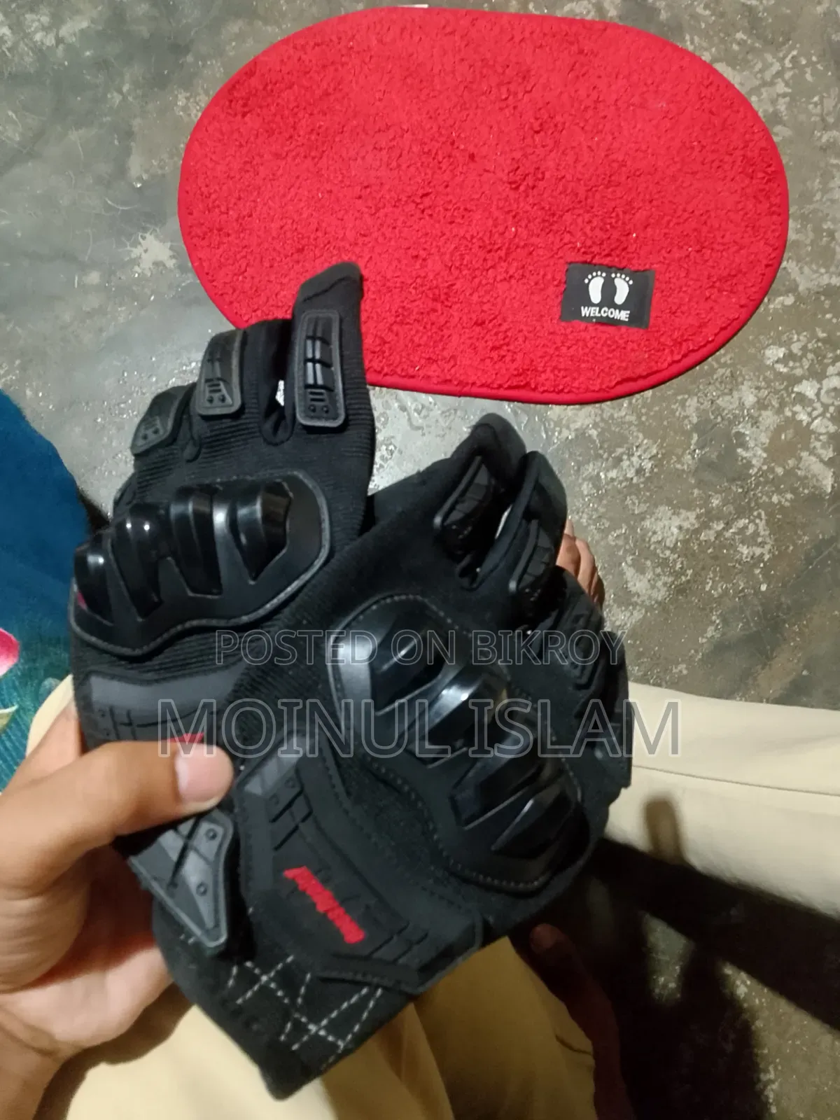 Helmet and Gloves