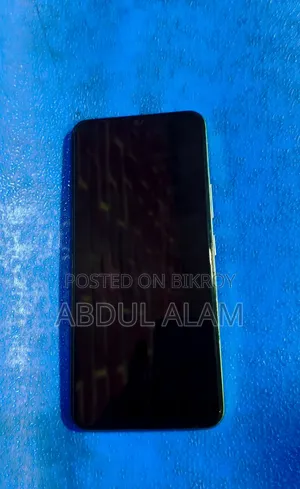 Vivo Y18e 64 GB White