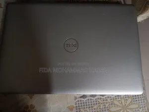 Laptop Dell Inspiron 15 4GB Intel Core I5 HDD+SSD 1TB