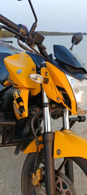 Suzuki Gixxer Monotone 2023 Yellow