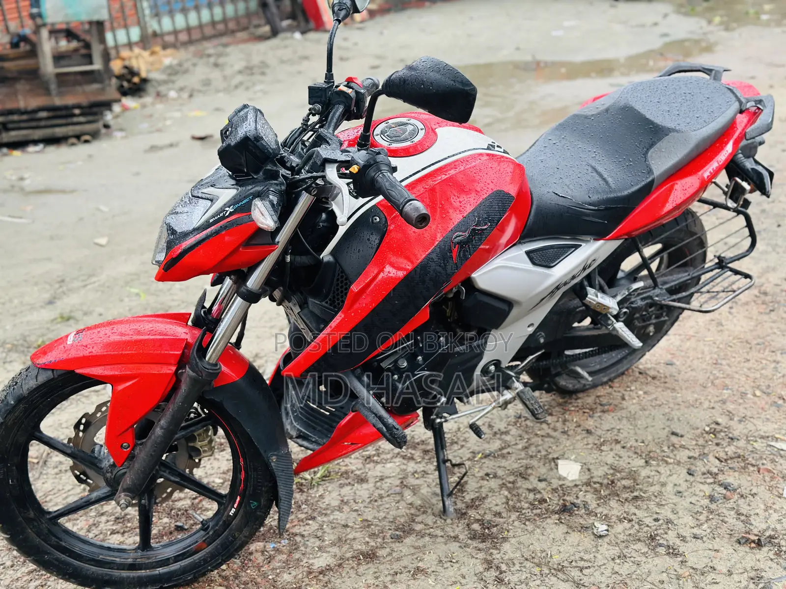 TVS Apache 160 4V 2022 Red