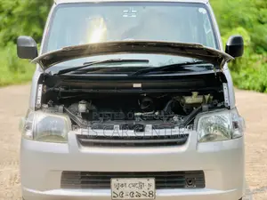 Toyota Noah 2008 Silver