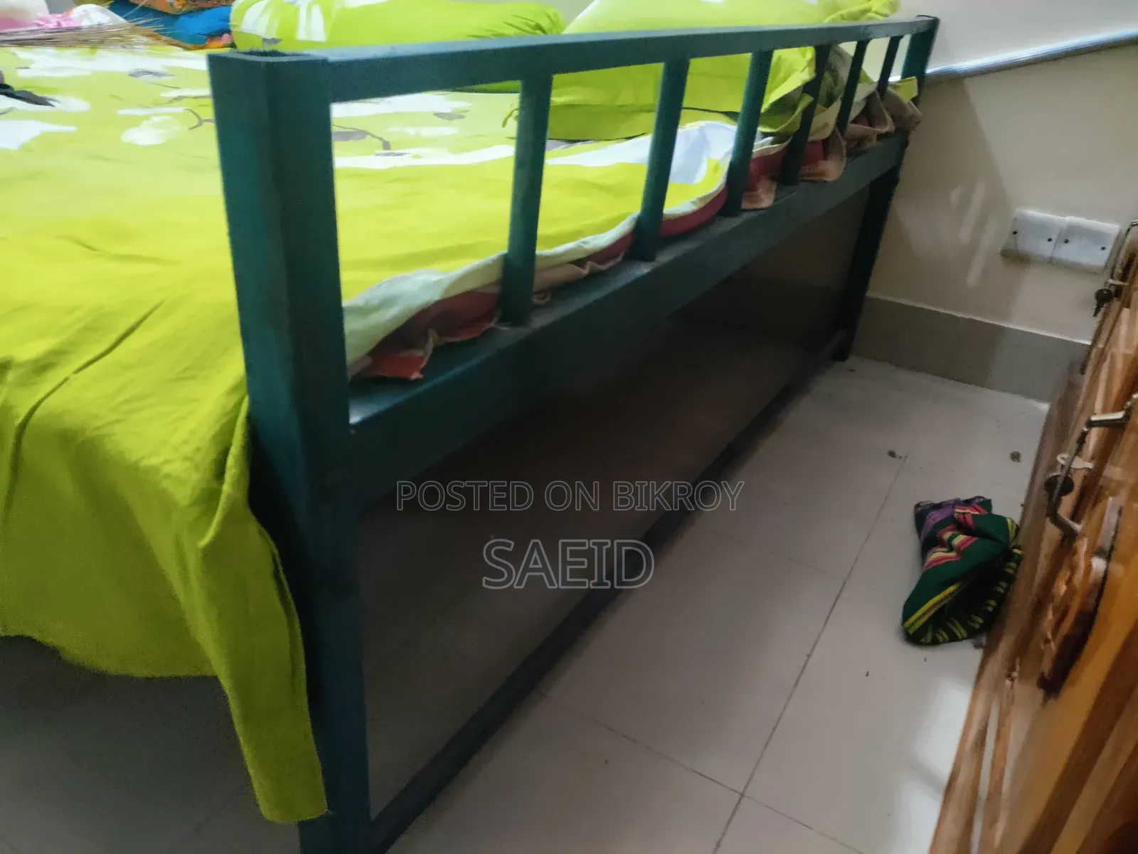 Metal Bed