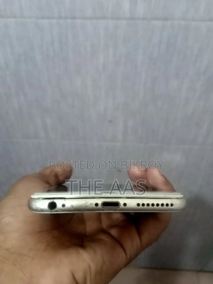 অ্যাপল আইফোন ৬এস প্লাস ৬৪ জিবি গোল্ড