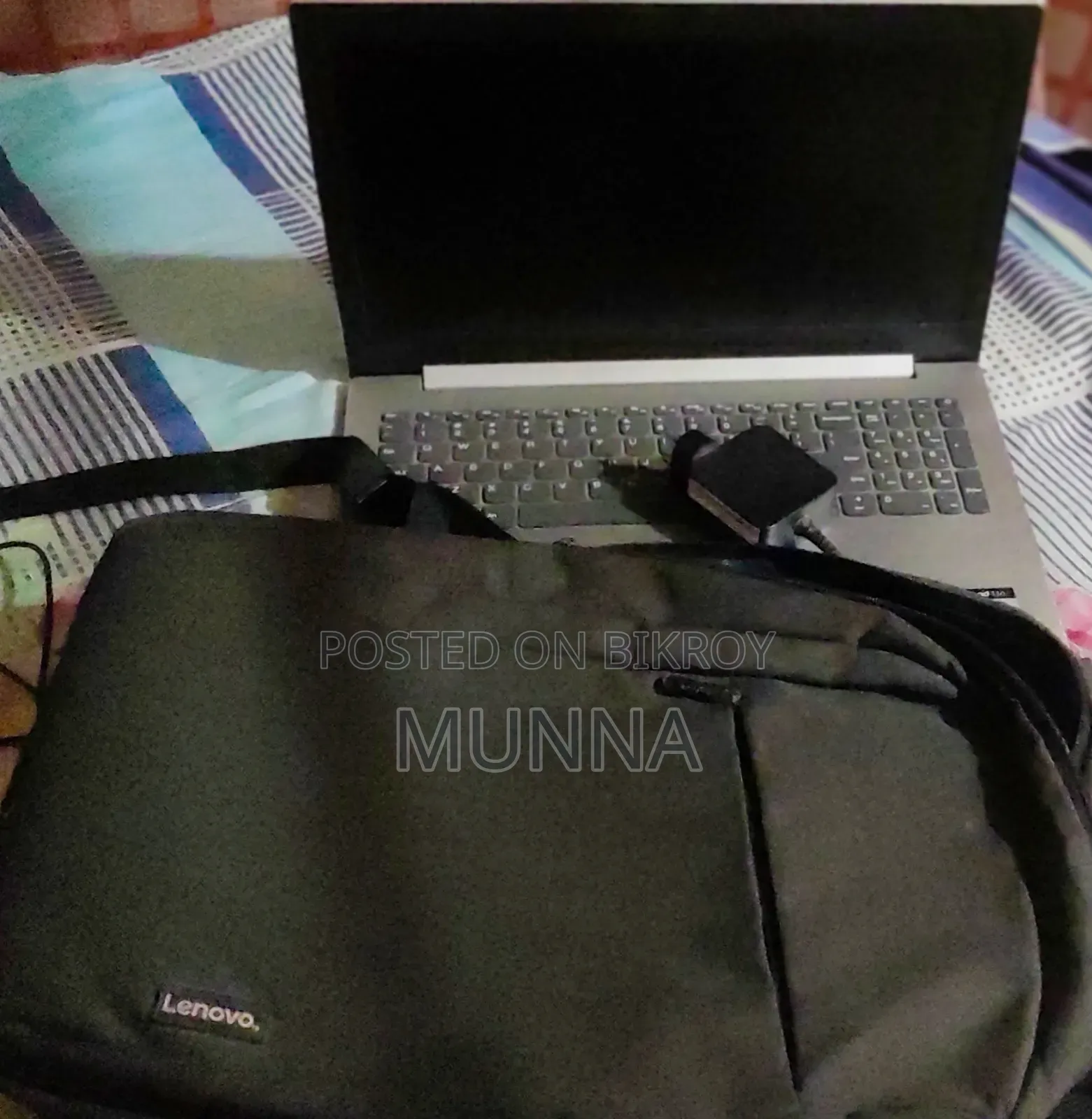 Laptop Lenovo IdeaPad 330 4GB Intel Core I3 HDD 1T