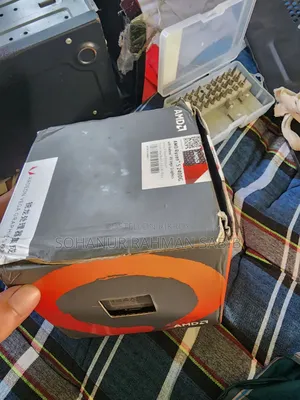 Amd Ryzen 5 2400g (Boxed With Stock Cooler) - Super Fresh Condition