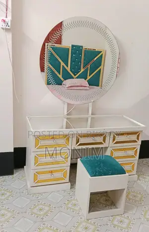 Stylish Dressing Table With Lighting !!
