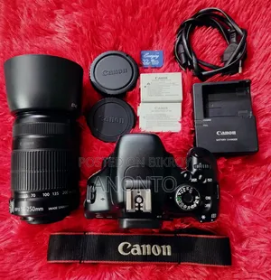 Canon 600d With Zoom Lens