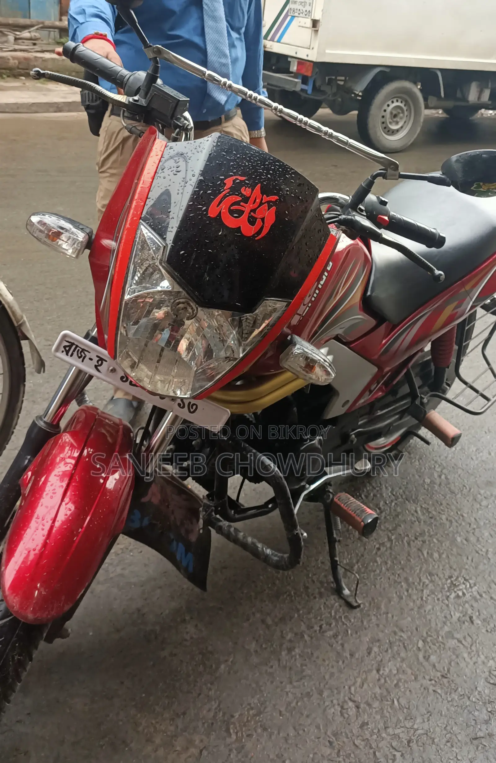 Mahindra Centuro 2017 Red