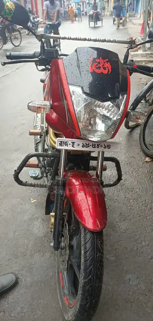 Mahindra Centuro 2017 Red
