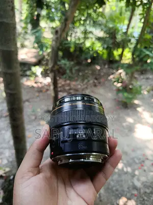 ক্যামেরা লেন্স