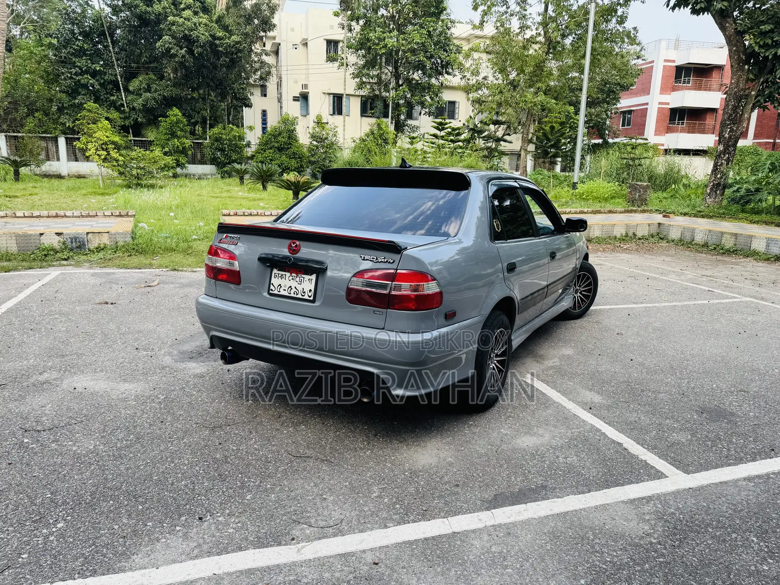 Toyota Corolla Sedan 1997 Gray