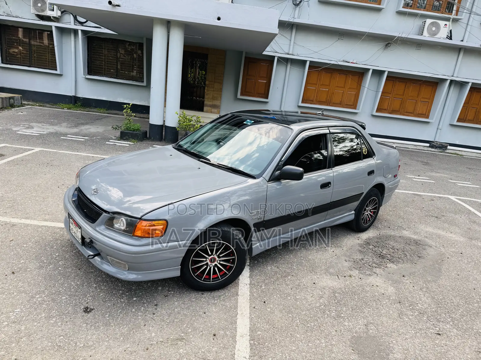 Toyota Corolla Sedan 1997 Gray