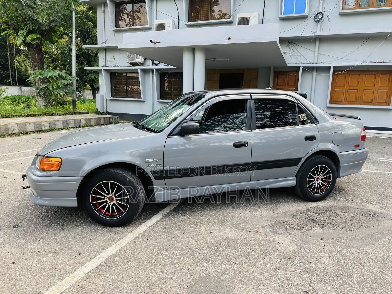 Toyota Corolla Sedan 1997 Gray