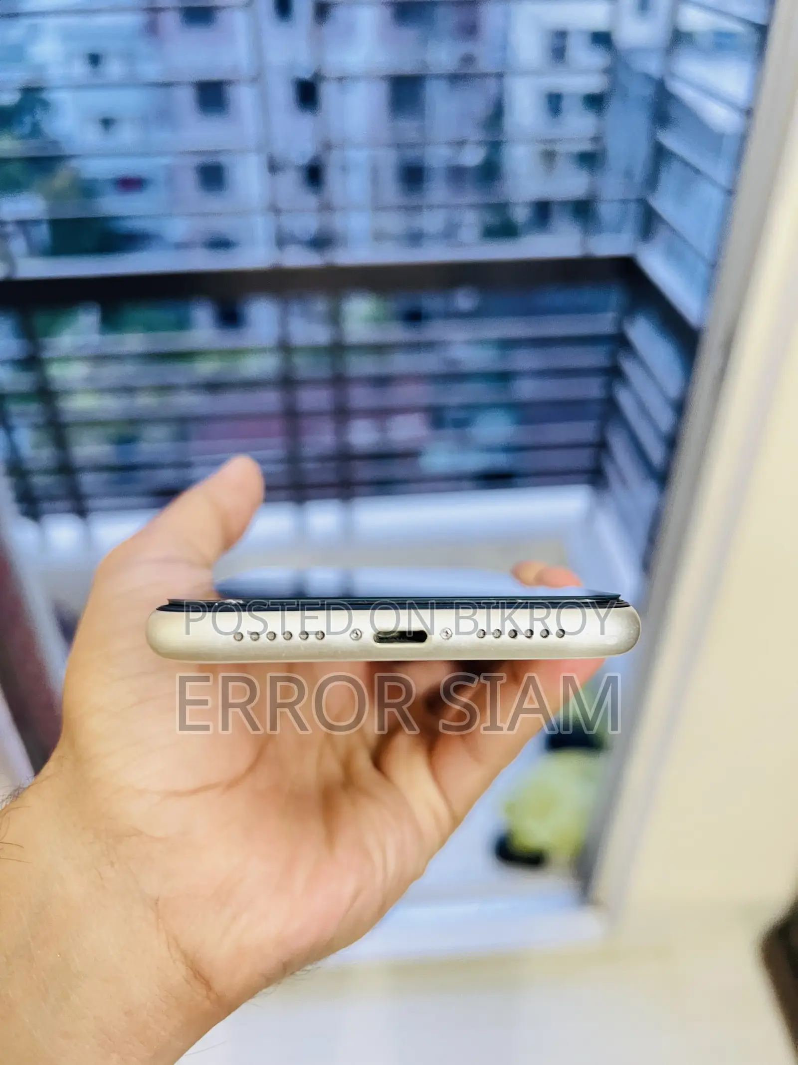 Apple iPhone 11 64 GB White