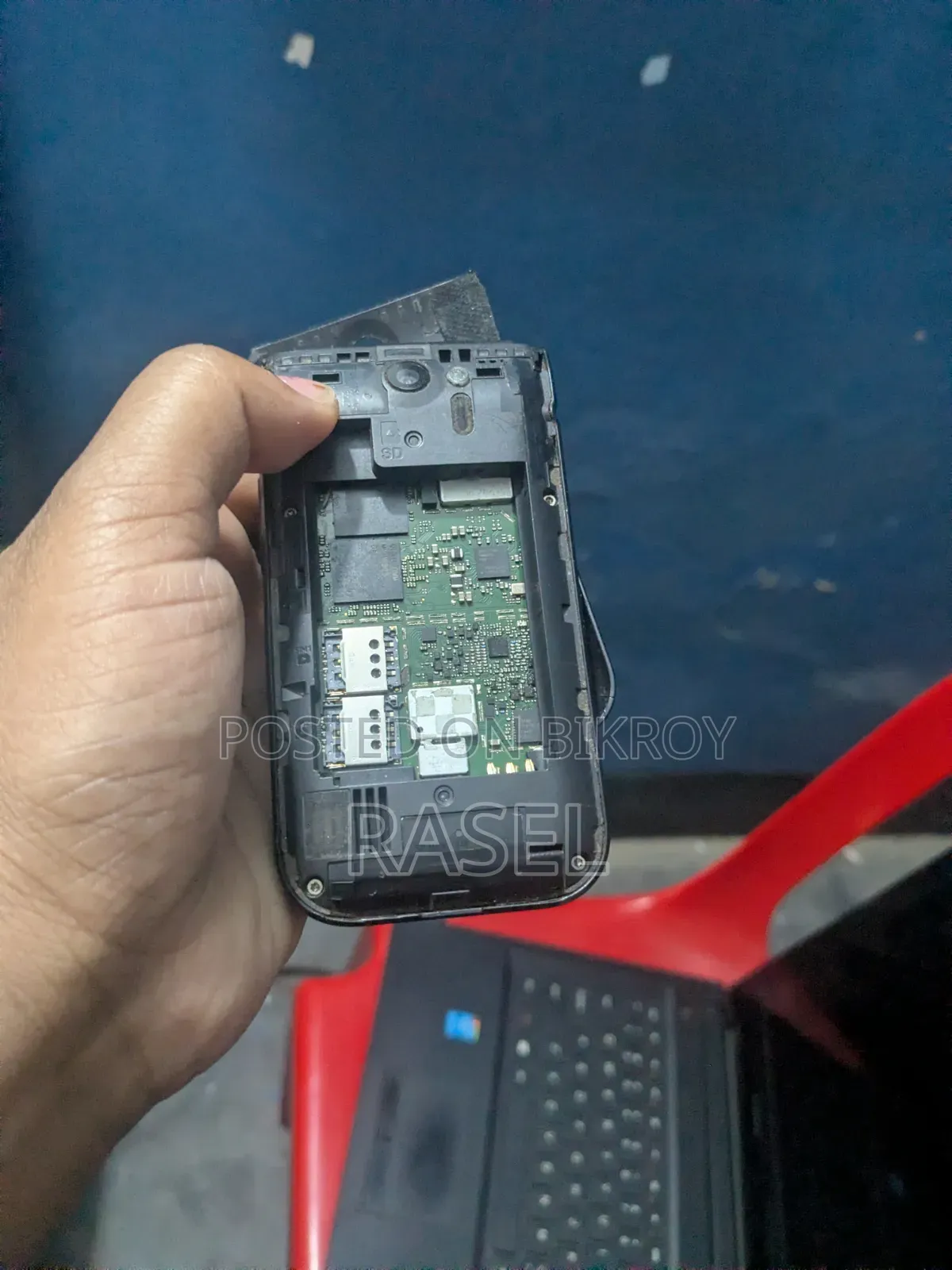 Nokia 2720 Flip 512 GB Black