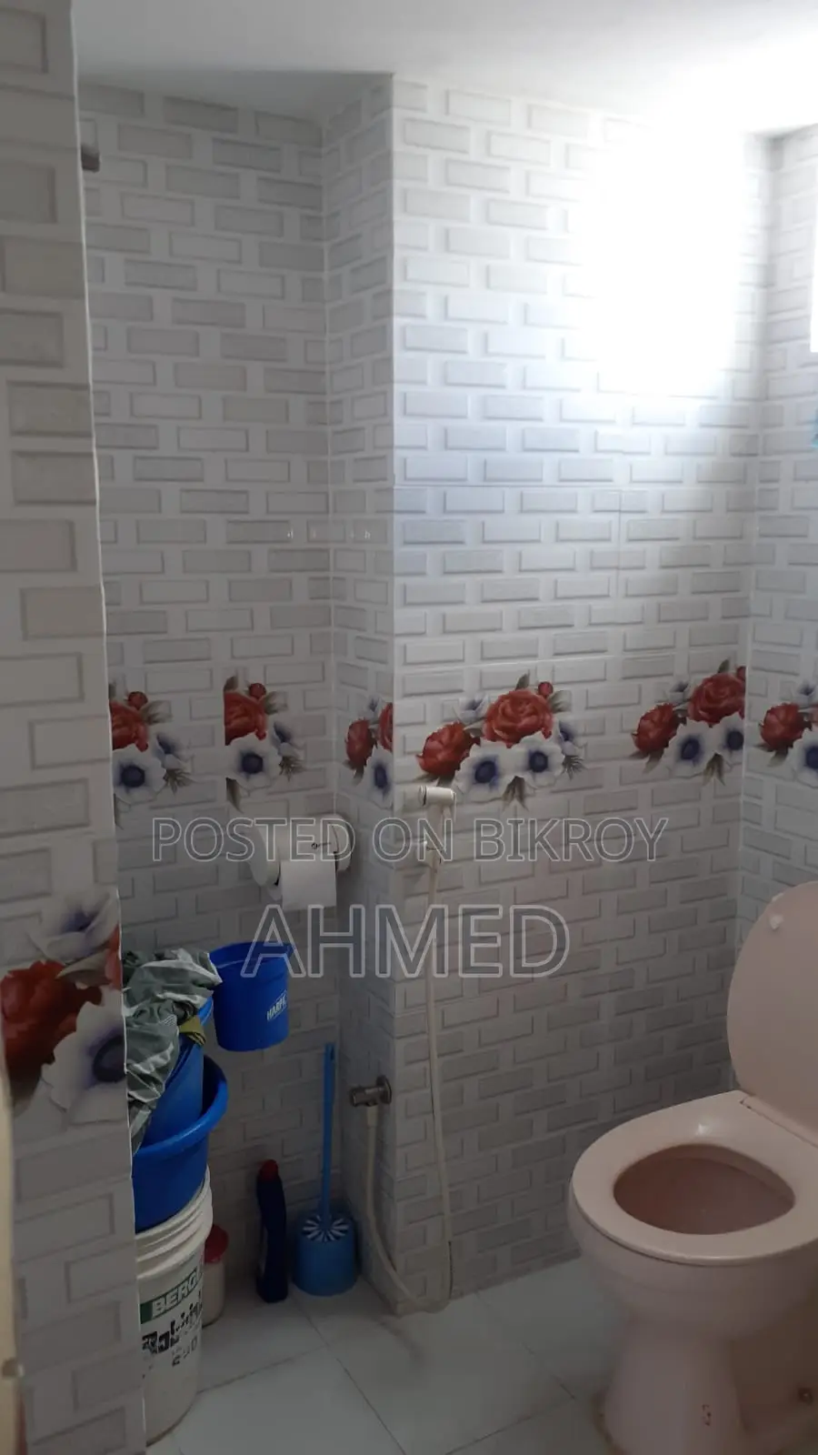 4-Bedroom Apartment in Rs Tower, 60 Feet Road for Rent