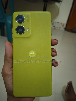Motorola Moto G85 128 GB Yellow