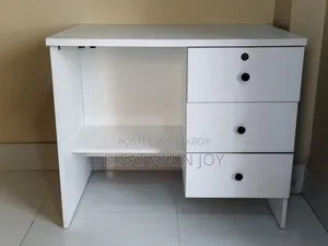 অফিস ডেস্ক