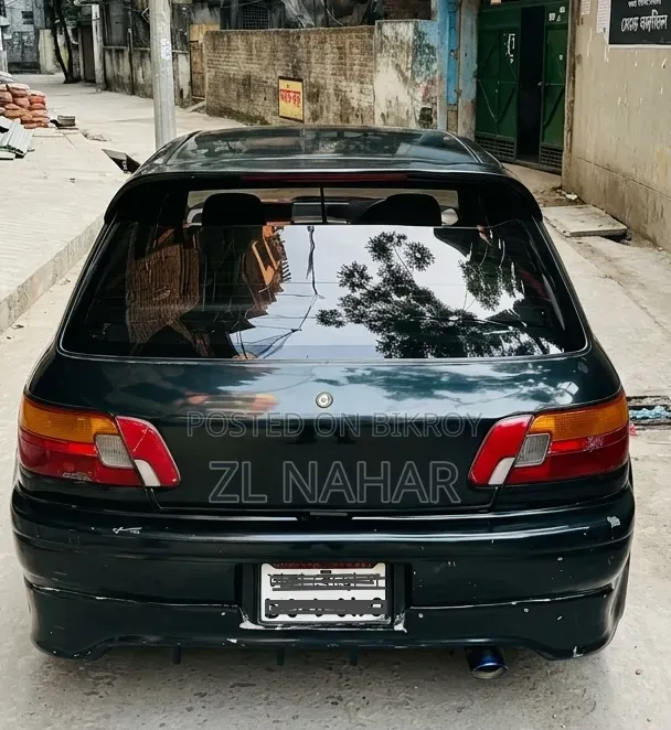 Toyota Starlet Glanza 1995 Black