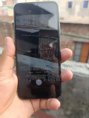 Realme 4 GB Blue