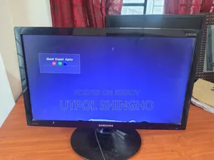 Samsung Model: S19D300NY 19" Monitor with screen marks