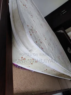 57x78 Sized Double Mattress+Topper (Almost New!)