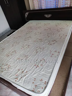 57x78 Sized Double Mattress+Topper (Almost New!)