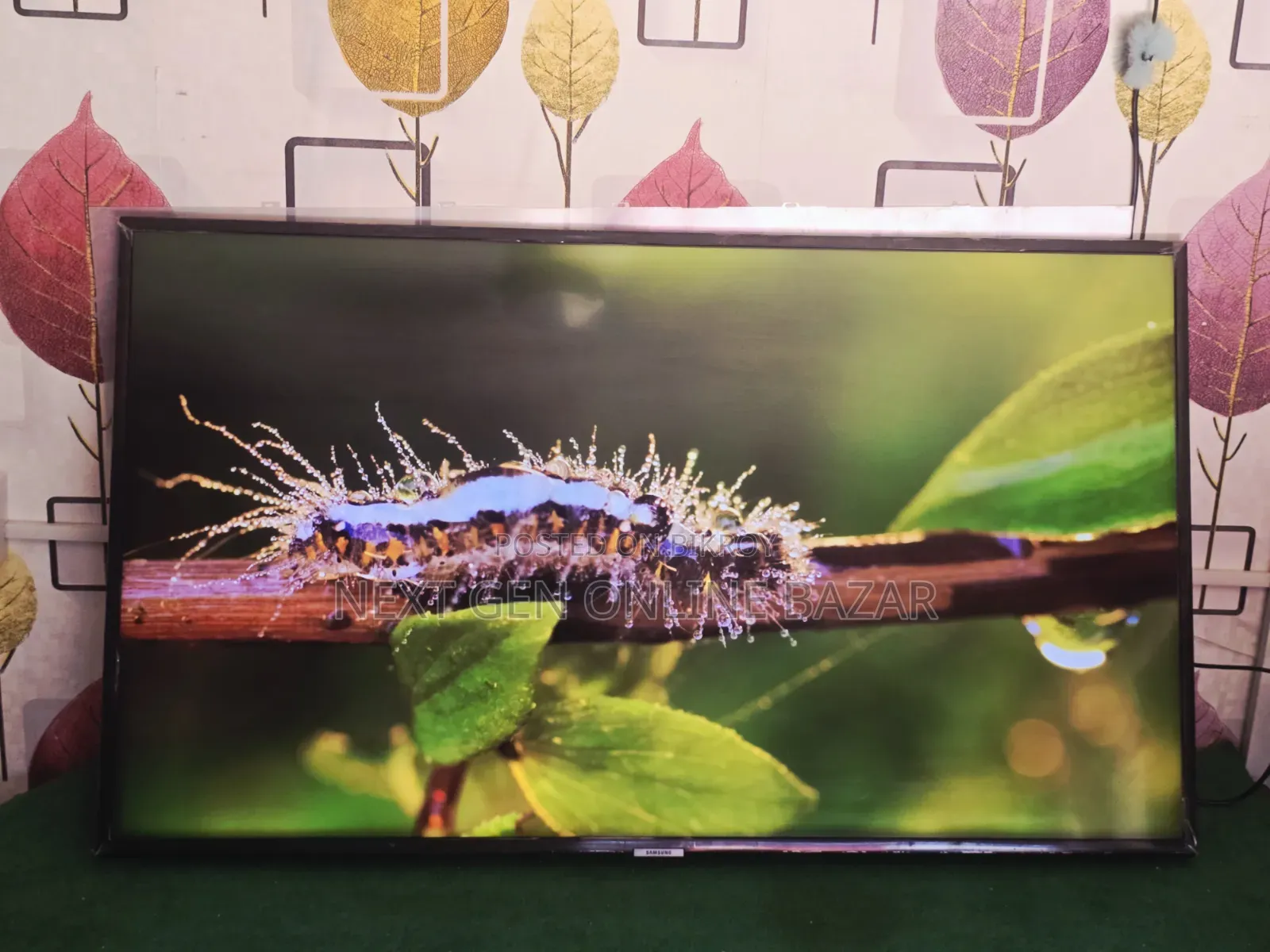 Samsung 43" Voice TV (With Box)